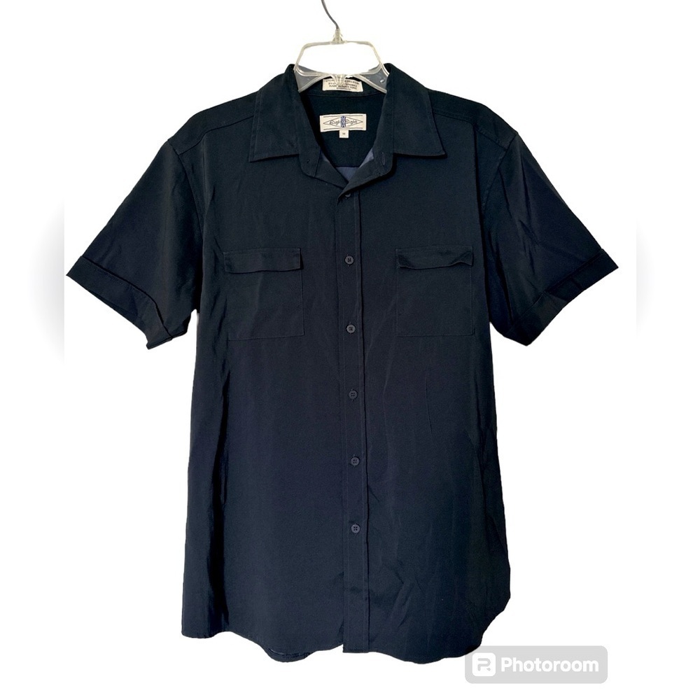 Men’s Eighty Eight Short cuffed Sleeve Button Up Shirt Size Medium 2 pocket